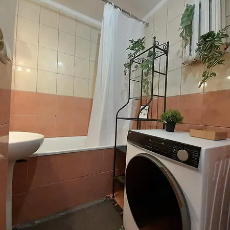Apartmán Apartament Familly Hostello - 5 Osobnych Pokoi, Blisko Areny I Lotniska