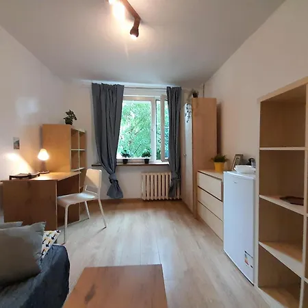 Apartament Familly Hostello - 5 Osobnych Pokoi, Blisko Areny I Lotniska Wroclaw